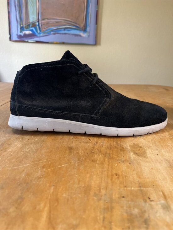 UGG Australia Freamon Men’s Size 9.5B Black Suede Casual Chukka Ankle Boots main image 8